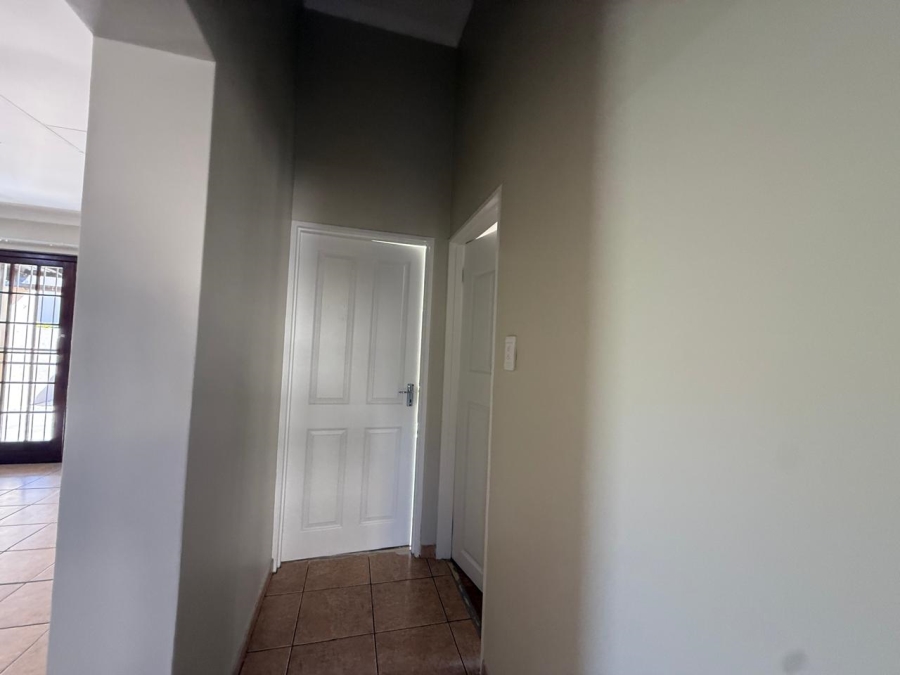 3 Bedroom Property for Sale in Waterval East North West